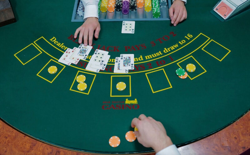 Hanh dong blackjack